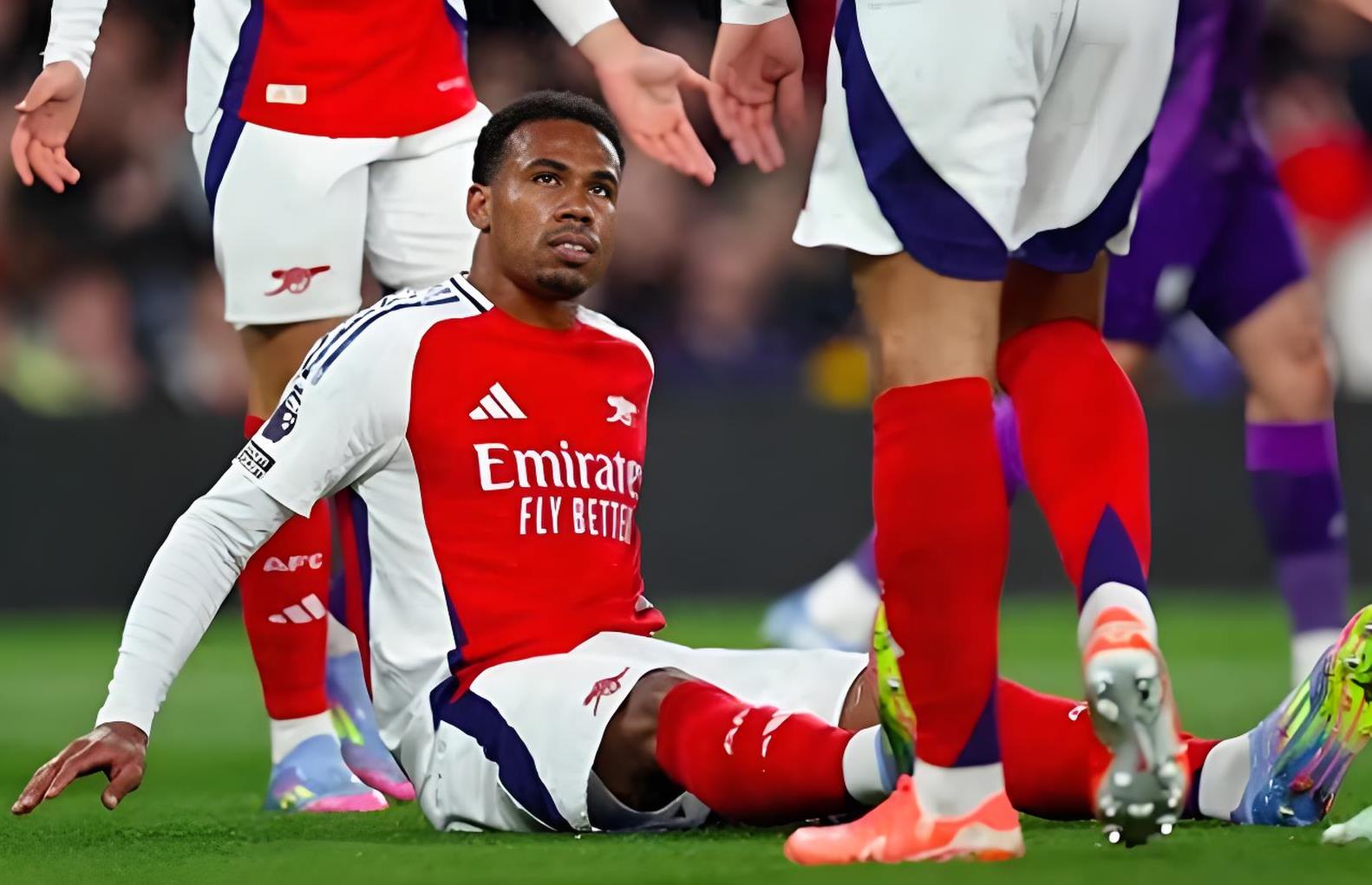 体育k1官网-转会期体能课后；西汉姆止住颓势备战法甲；球迷炸锅；临场指挥获称赞