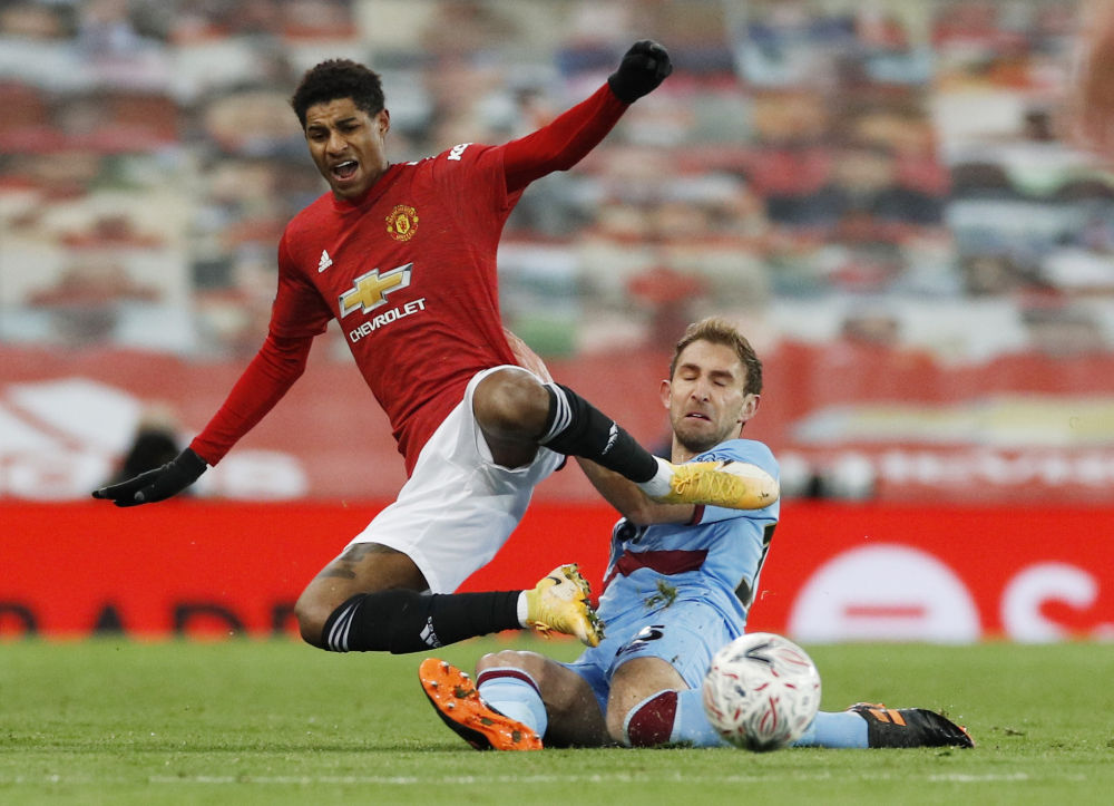 风云突变西汉姆冲刺阶段扳平良机，足总杯版图或变，球迷炸锅，身体对抗强度拉满